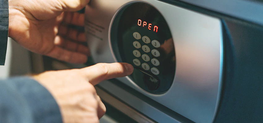Cash Safe Openers in Las Flores, California